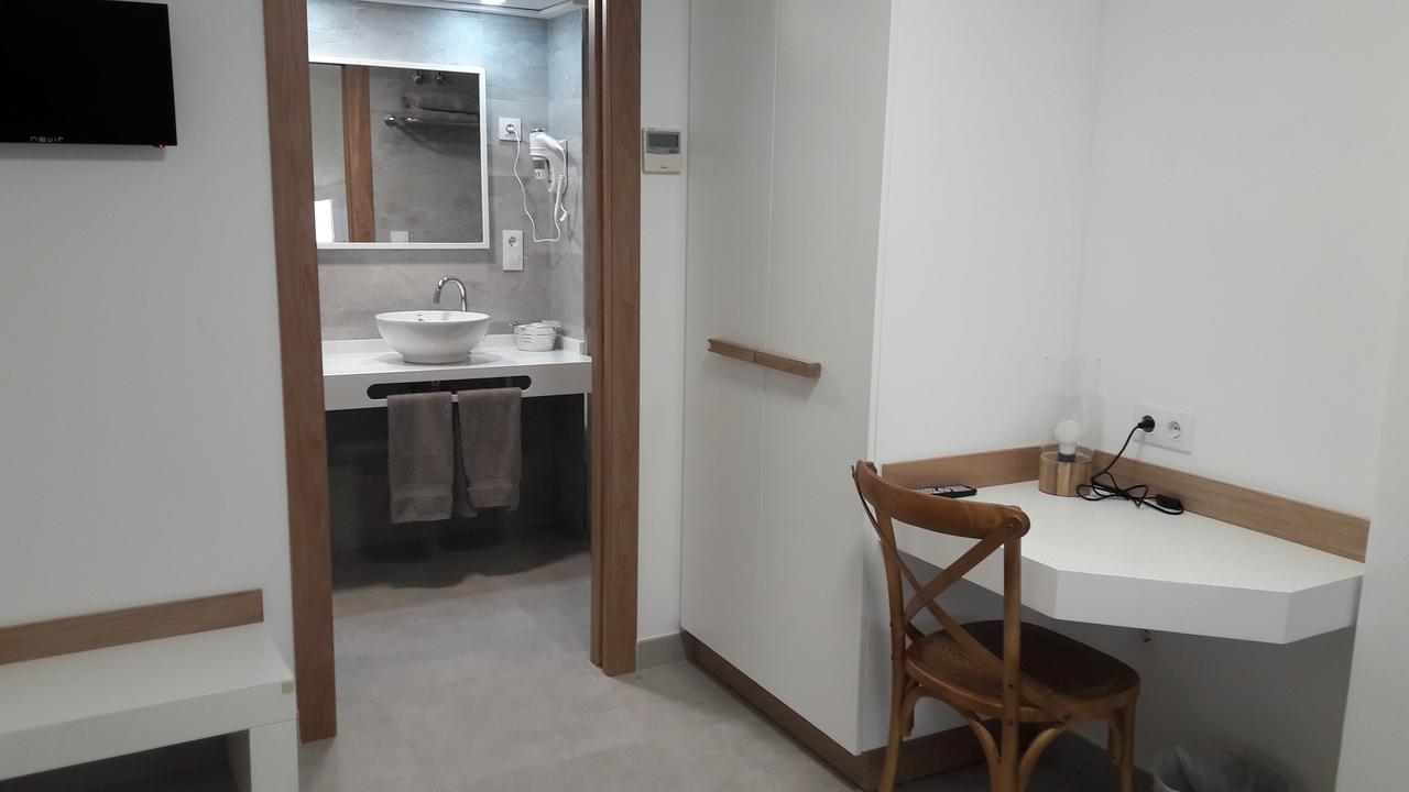 Hostal Cervantes Playa Гарруча Екстер'єр фото